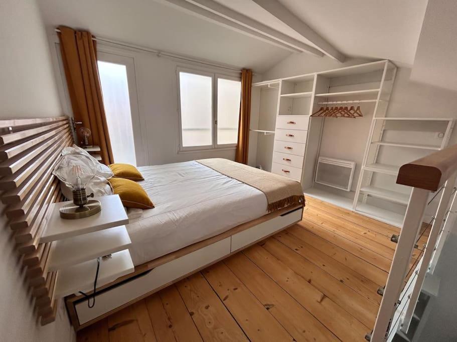 - Carmes Apartment *